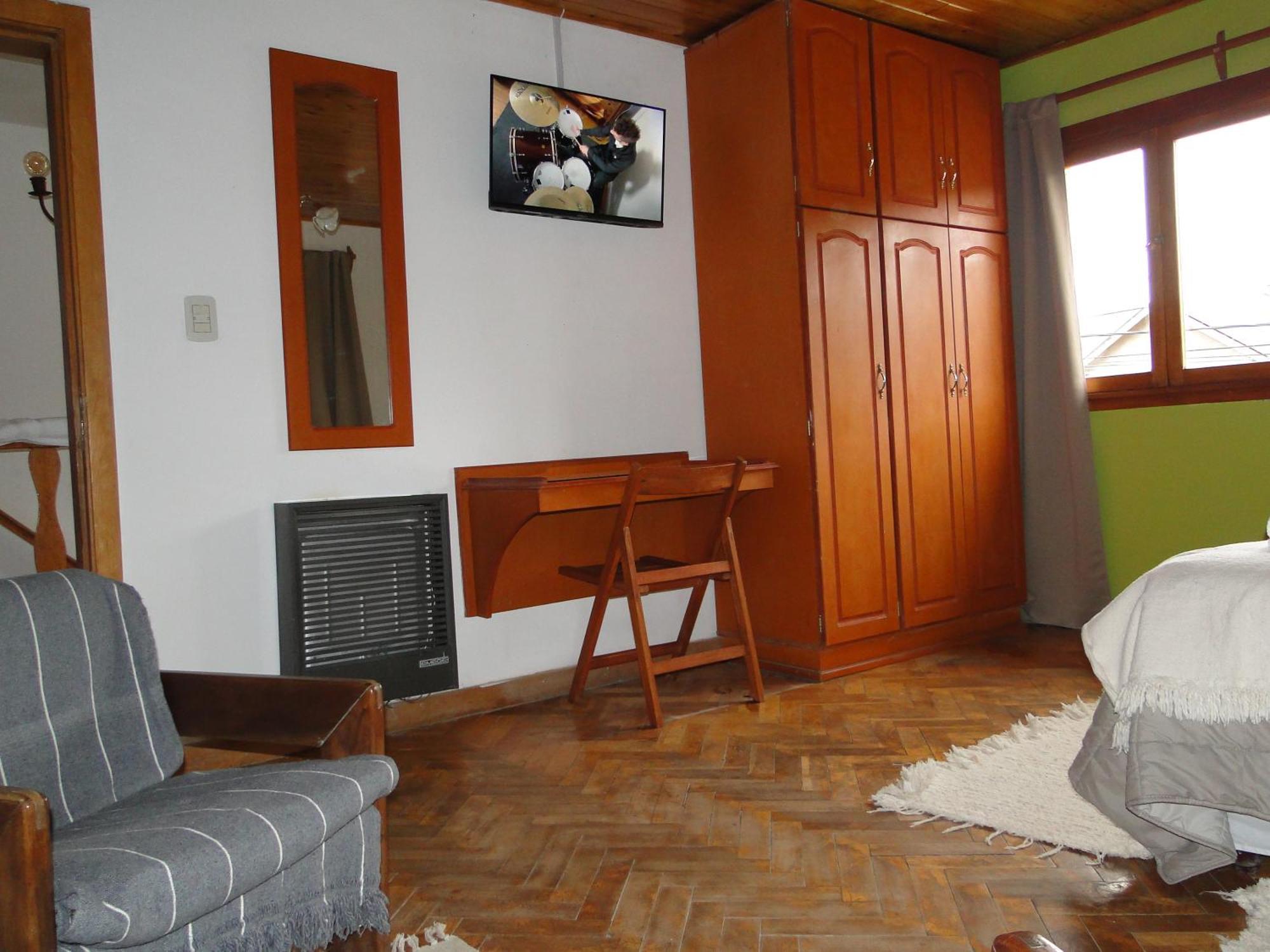 Hospedaje Amilcar Esquel Bagian luar foto